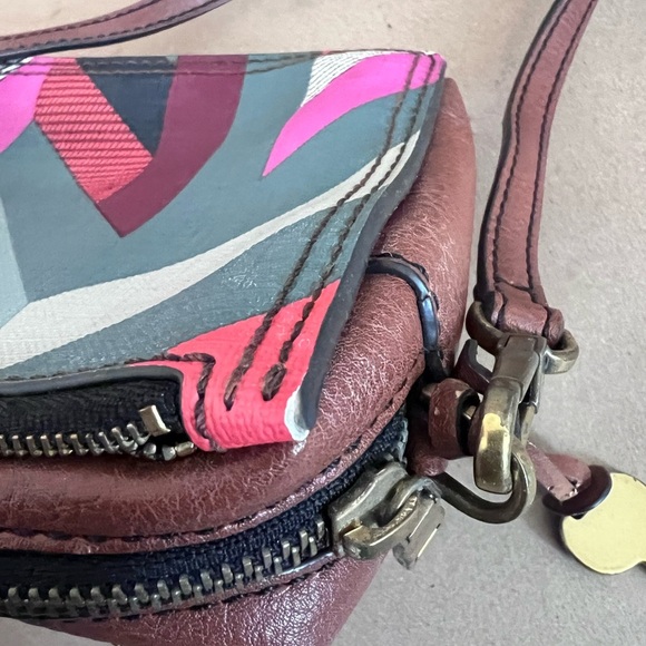 Fossil Coated Canvas Leather Trim  Chevron Campbell Triple Zip Crossbody Bag - Picture 5 of 16